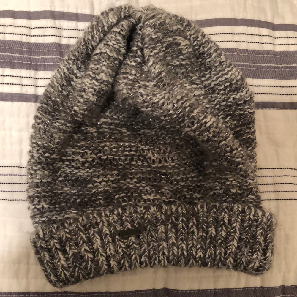 Hollister sparkle grey knit beanie